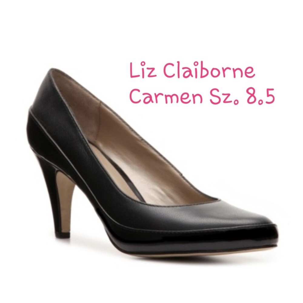 Black Pumps